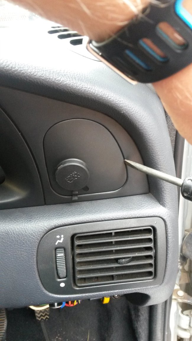 Palio - How to replace dash backlights | The FIAT Forum