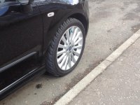 alloys and dust caps.jpg