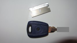 Swap immobiliser transponder from old key to new