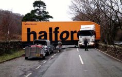 stucklorry1.jpg