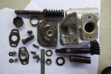 Fiat 500F stering box parts.JPG