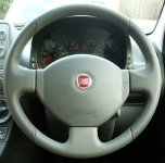 Steering wheel detail - Leather covered (Abarth).jpg