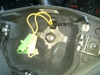 Steering Wheel - No buttons.JPG