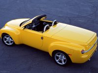 chevrolet-ssr-1.jpg