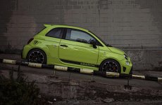 Green Abarth 595 Competizione.jpg