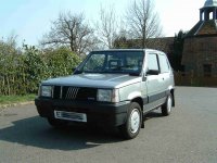 Fiat Panda 1000S front left.JPG