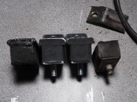 2023-02-08 01 Fiat 500 gearbox mounts (Large).JPG