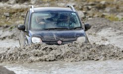 fiat-panda-4x4-cross-wading-front.jpg