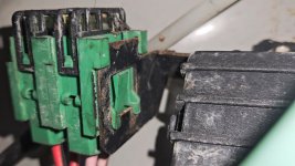 FIat Green Fuse Holder.jpg