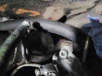 2025-05-03 02 Broken carburettor fuel hose connector.jpg