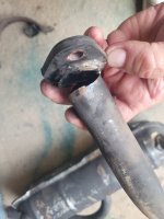 2025-05-13 01 Broken exhaust.jpg