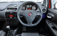 Fiat-Punto-Evo-2010-widescreen-03.jpg
