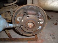 sylviaremovingbrakeshoeclips.jpg