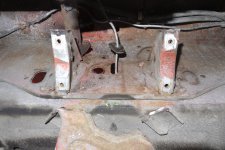 Fiat 126 steering rack brackets on the car.JPG