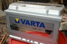 VARTA E44 77AH.jpg