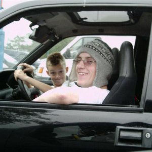 Tom allows Stan laurel a test drive ;)