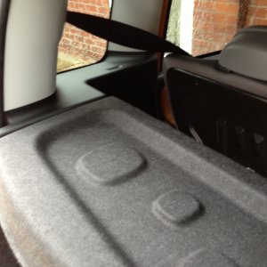 Rear_seats_fully_forward_from_boot