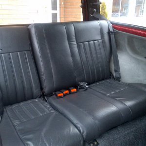 Y10 rear seats in leather