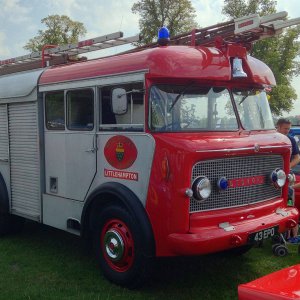 BC: Bedford fire engine