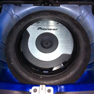 Pioneer spare tyre sub woofer