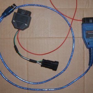 Multiecu Scan 3-pin diagnostic cable.