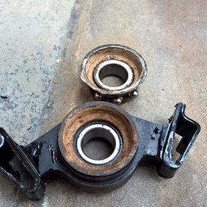 4x4 prop shaft centre mounts and bearings