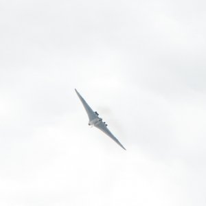 Vulcan bomber 011