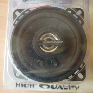 Speaker100_100_pack_close