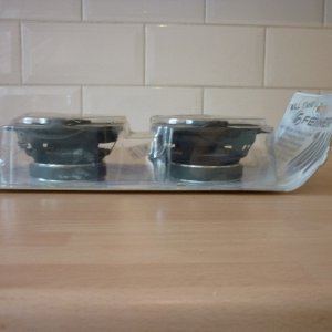 Speaker100_100_pack_side