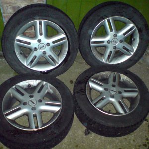 14in MOMO Arrow Alloys