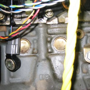 engine showing knock sensor placement