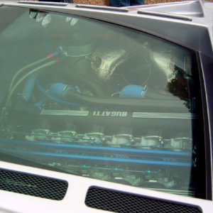 Bugatti_EB110_Engine