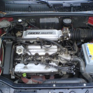 engine bay 2.0 8v