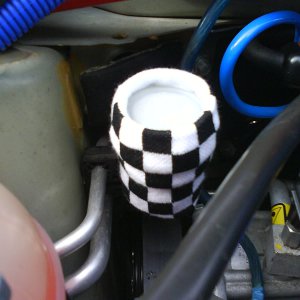 Power steering tank cover