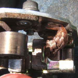 1.4 12v Starter motor brush