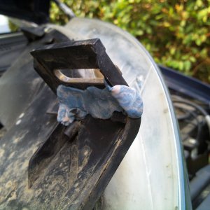 Headlamp bracket repair