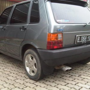 Fiat Uno MK I 1989 Grey Metallic Bumel