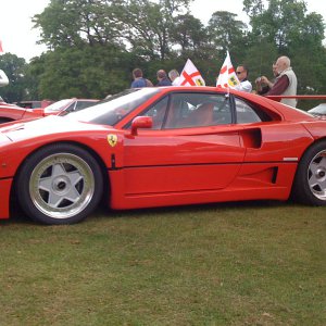 Ferrari_F40_Side
