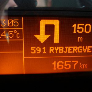 GPS Info from TomTom on the Multifunction display