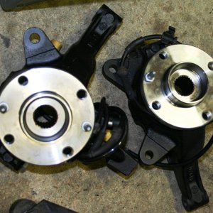 Reconditioned/new front hubs