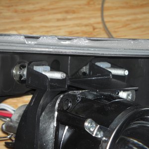 10_Aiming_lugs