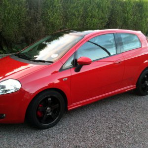 Photoshop powder coated black with red calipers