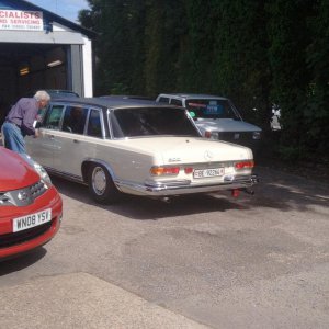 Mercedes_600