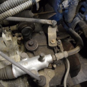 Punto 75 clutch slave cyl.