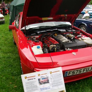 Porsche 944